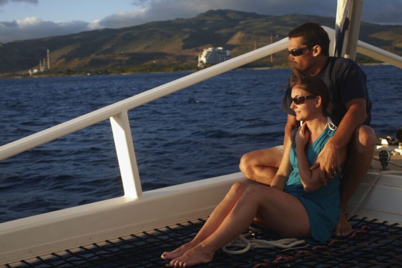 Kailua-Kona: Catamaran Cruise with Huallai Volcano Views - Suitability and Accessibility Considerations