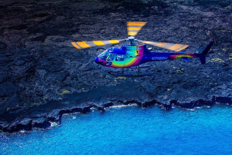 Kailua-Kona: Coastal Sights Doors On/Off Helicopter Tour - Logistics and Group Size for a Smooth Trip