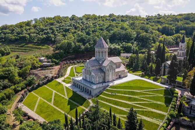 Kakheti, Bodbe, Sighnaghi and Telavi (Group Tour) - Scenic Route and Cultural Surprises Along the Way