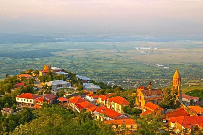Kakheti: Signagi + Bodbe Monastery + Gurgeniani Waterfall - Signagi: The City of Love and Art