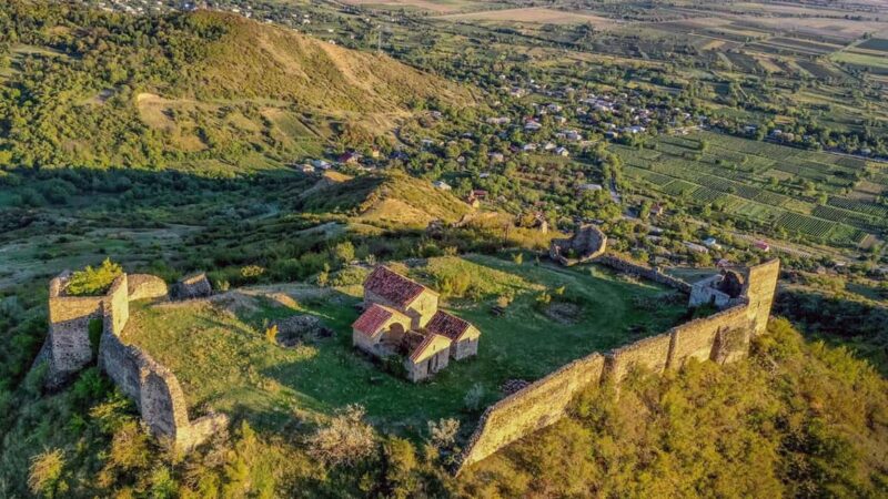 Kakheti: wine region and free wine tasting - Kakhetian Lavash Baking and Farm Picnic