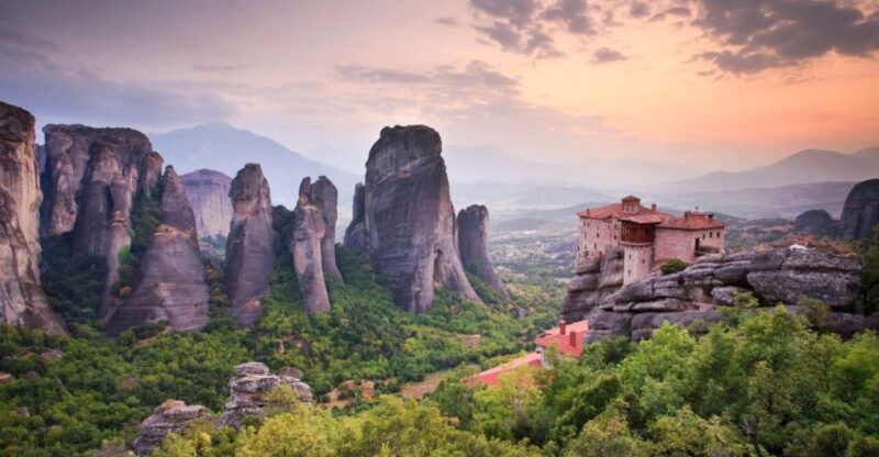Kalabaka: Meteora Monasteries Minibus Tour with Photo Stops - Scenic Photo Stops of the Monasteries