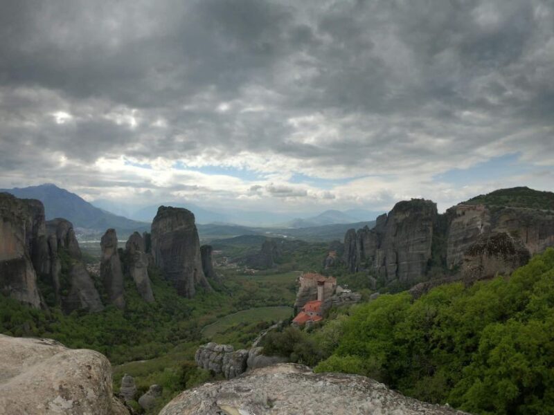 Kalabaka: Meteora Monasteries Minibus Tour with Photo Stops - Who Will Benefit Most from This Tour