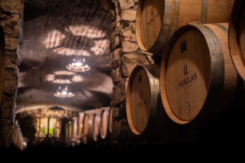 Kaltgern: Wine tour and tasting of old vintages - Curated Tasting of Six Distinct Wines