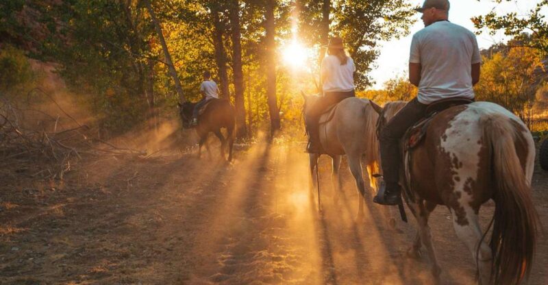 Kanab: Cave Lakes Canyon Horseback Riding Experience - Timing, Pacing, and Group Size