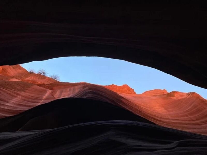 Kanab: Peek-a-Boo Canyon, The Great Chamber, and Hoodoo Tour - Exploring Peek-a-Boo Slot Canyon’s Unique Formations