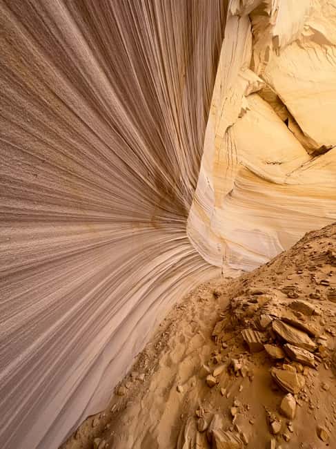 Kanab: Peekaboo Slot Canyon & Great Chamber Tour/Guided Hike - What’s Included and What’s Not