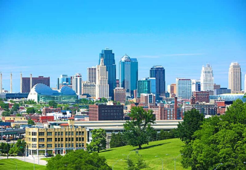 Kansas City Private Walking Tour: Art, Plazas & Museums - Explore Kansas Citys Artistic and Historic Heart in Just 2 Hours