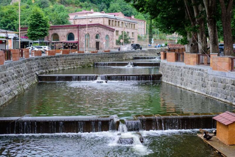 Kapan Walking Art Tour - Visiting a Pottery Studio for a Hands-On Craft Experience