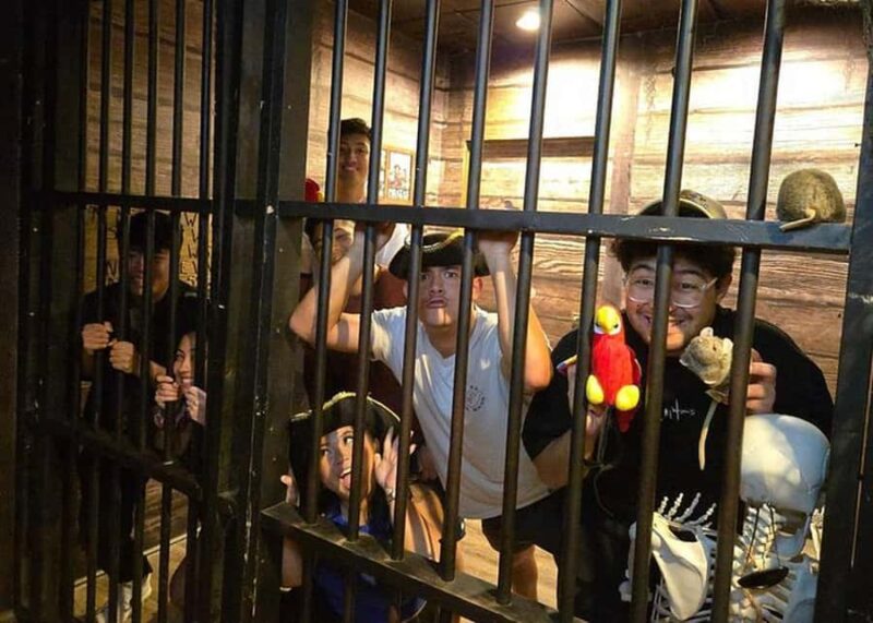 Kapolei: Aladdin-Themed Escape Room Game - Key Points