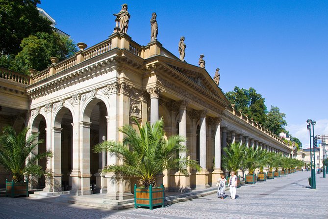 Karlovy Vary Full Day Tour from Prague - Practical Aspects: Pacing, Group Size, and Accessibility