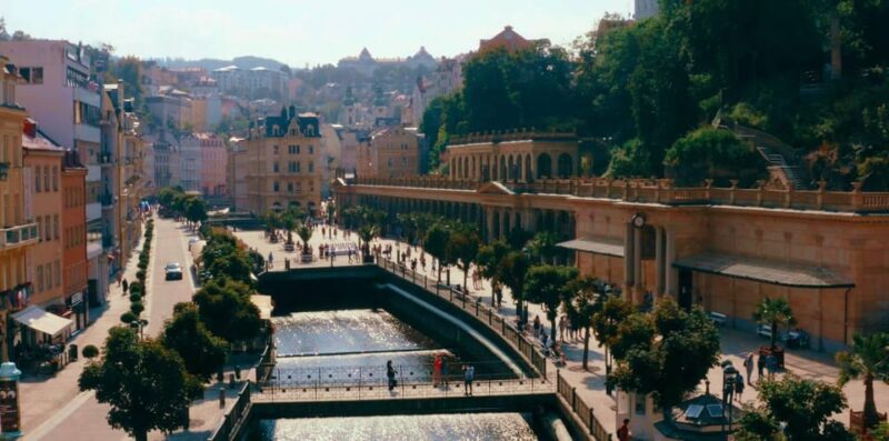 Karlovy Vary: Tourist Cinema Experience - The Film: Quality Content in Multiple Languages