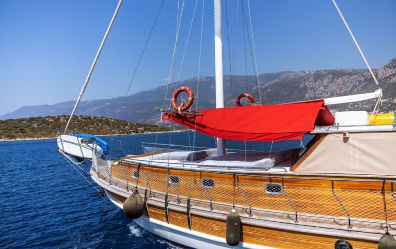 Kas: Limanagzi Beach & Island-Hopping Boat Tour with Lunch - Swimming and Lunch at Small River Bay