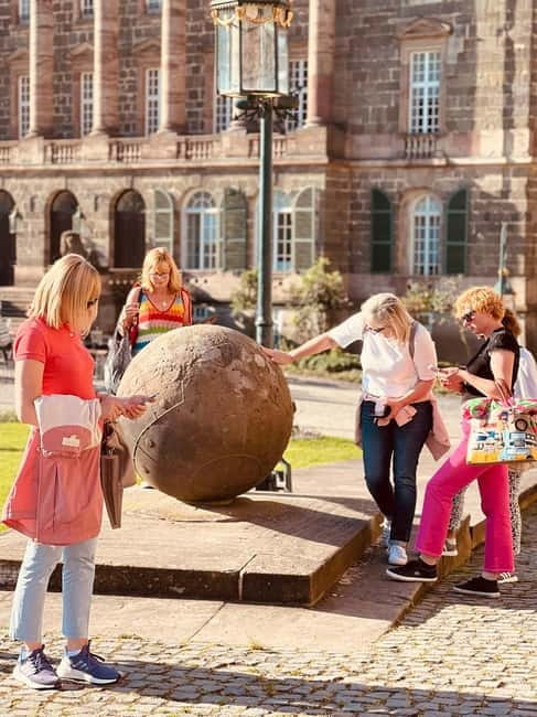 Kassel: Escape City Tour  Mysterious tour with a story - The Role of the Stadtkrimis App and Booklet