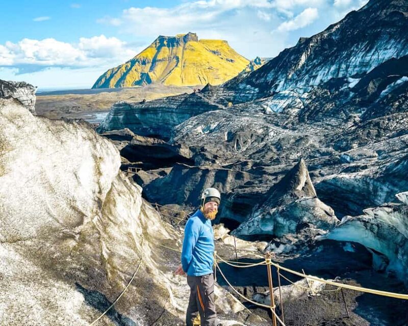 Katla Ice Cave Extended Guided Tour with Super Jeep - Expert Guides and Knowledgeable Leadership