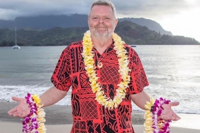 Kauai Airport Lei Greeting - The Significance of the Lei Greeting in Hawaiian Culture