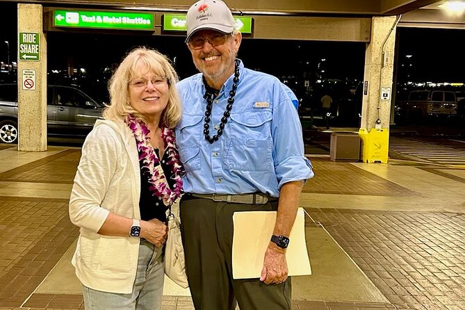 Kauai Airport Lei Greeting - The Photo Opportunity: Making Memories Last