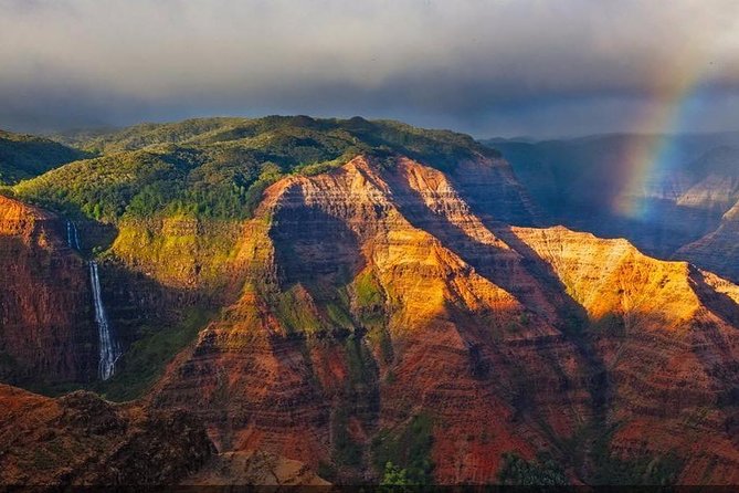 Kauai Canyon Explorer: Private Tour Featuring Waimea & Kokee - The Stunning Kalalau Lookout and Na Pali Coast Views