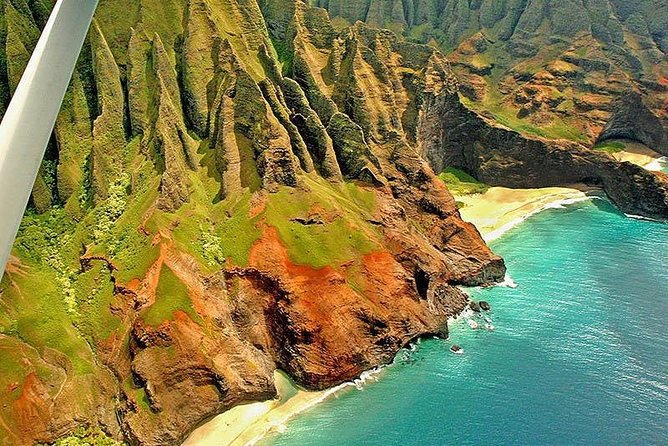 Kauai Cessna Private Air Tour - Flying Along the Entire Na Pali Coast