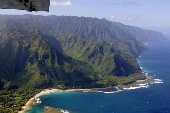 Kauai Cessna Private Air Tour - The Crater and Waterfalls: A Show of Abundance