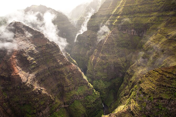 Kauai Deluxe Waterfall Safari: Helicopter Tour - The Unique Experience of Kauai from the Air