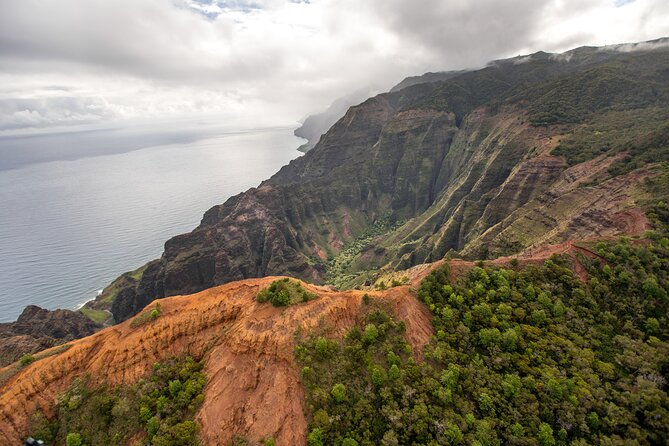 Kauai' Exclusive Helicopter Tour: Land & Explore Olokele Canyon - The Small-Group Experience: Personal Touch and Safety
