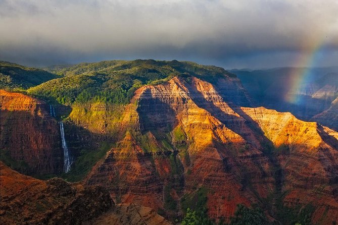 Kauai Highlights Small Group Tour -A journey to the Canyon & more - Exploring Waimea Canyon, the "Mini Grand Canyon of the Pacific"
