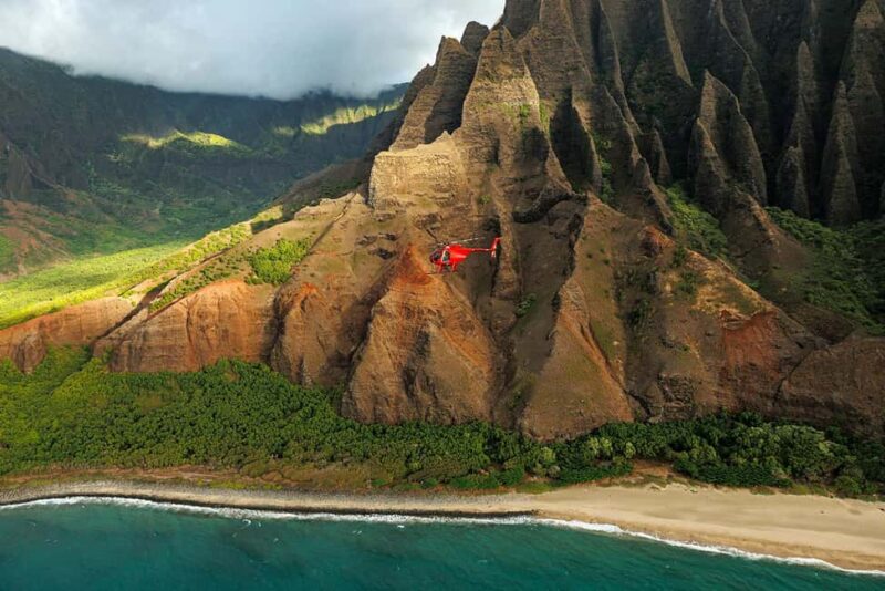 Kauai: Hughes 500 4-Passenger Doors-Off Helicopter Flight - Key Points