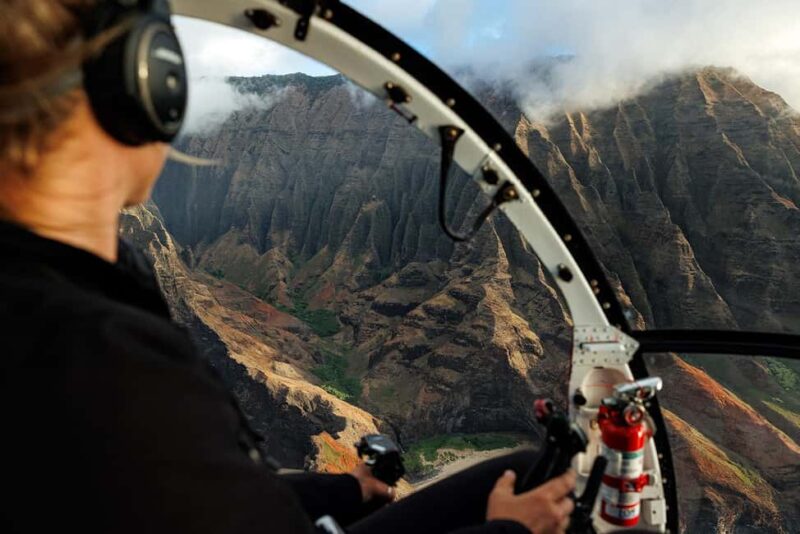 Kauai: Hughes 500 4-Passenger Doors-Off Helicopter Flight - Who Will Most Enjoy This Kauai Helicopter Tour?