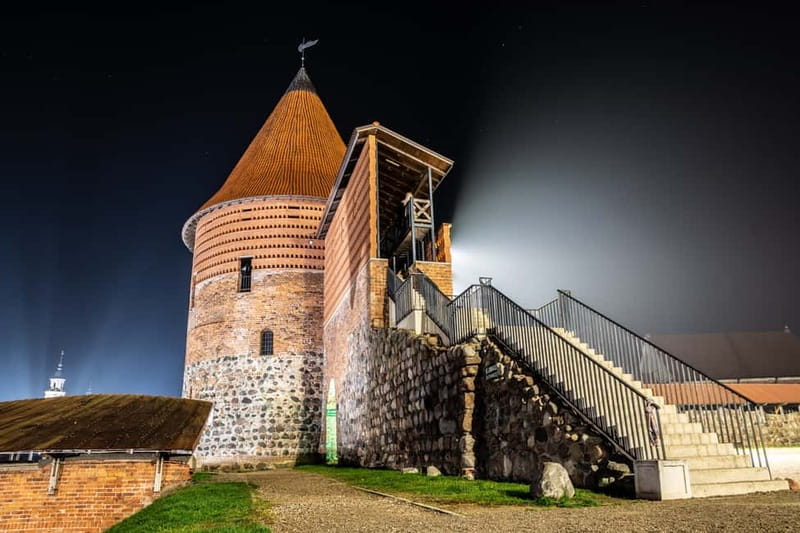 Kaunas: Old Town Private Ghost Tour - Visiting Kaunas Castle and Its Catacombs