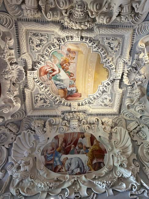 Kaunas: Paaislis Monastery and Church Guided Tour - Meeting Point and Accessibility Details