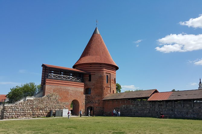 Kaunas Rumsiskes and Pazaislis Monastery Full Day Tour from Vilnius - Explore Kaunas Old Town’s Historic Charm