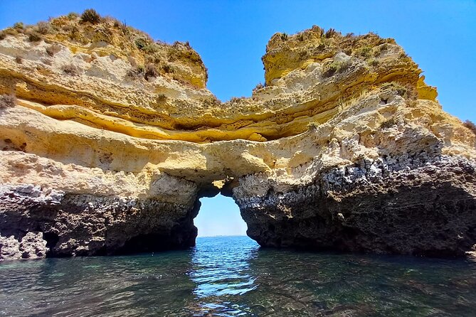 Kayak Adventure through the Ponta da Piedade Caves in Lagos - Guides and Customer Service Experience