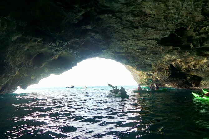 Kayak and Canoe tour in Leuca and the Ponente Caves - Exploring the Grotta del Drago and Its Rock Art