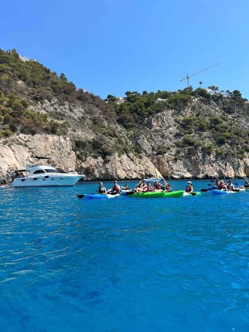 Kayak Granadella Excursión Guiada en Cuevas y Cala en Caló - Meeting Point at Cala Granadella and Parking Options