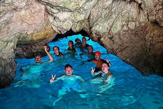 Kayak Javea Guided Cala Granadella, llop marí cave, cala en caló - Visiting Cala en Caló: A Secluded Beach with Tunnels