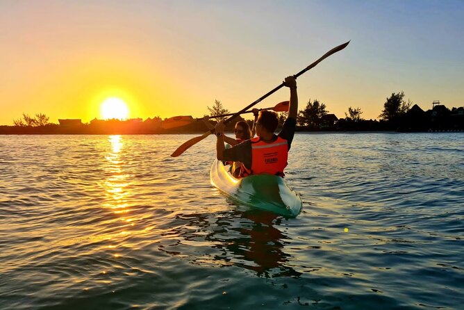 Kayak Mangroves Sunrise Experience - The Guides and Their Approach