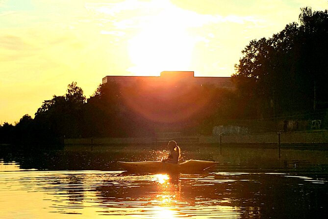 Kayak or SUP tour on the water through Saarbrücken - Guides like Martin provide expert tips and personal attention