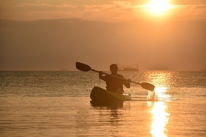 Kayak Rental Adventure in Watersports Santorini - Convenience of the Santorini Kayak Rental at Perivolos Beach