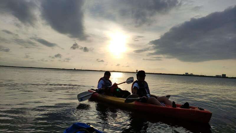 Kayak sunset cancun - Making a Scenic Stop for Photos and Snacks