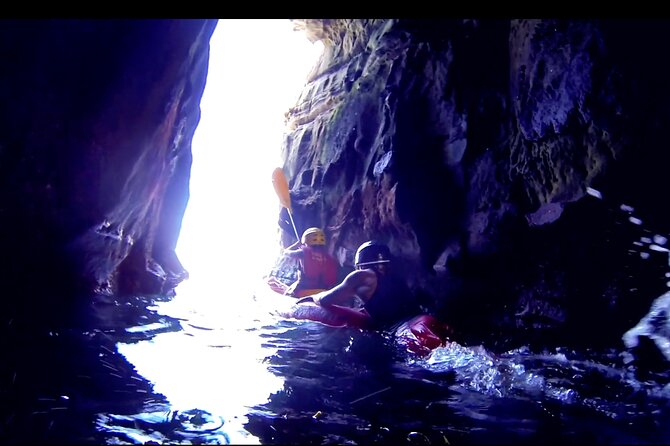 Kayak Tour of the 7 Caves - La Jollas 7 Caves Kayak Tour: An Overview of the Experience