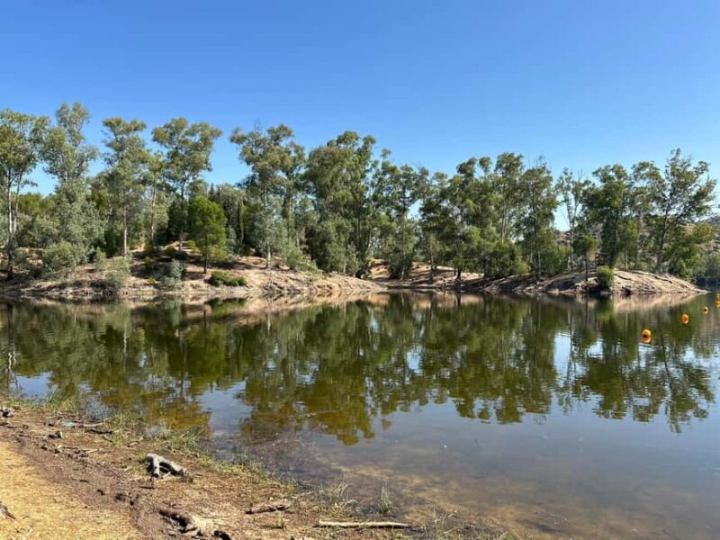 Kayak tour on the Encinarejo Reservoir (Andújar, Jaén) - How to Find the Meeting Point at the Encinarejo Dam
