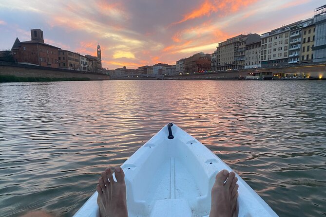 Kayak tour on the river Arno, Pisa (aperitif upon request) - Exploring the Royal Palace and City Skyline