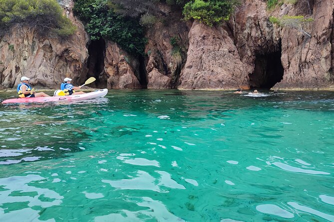 Kayaking Agay - Discover the Beauty of Agay’s Red Rocks with Kayaking