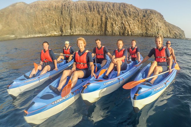 Kayaking and snorkeling - Explore the Underwater World and Coastal Views in Fuerteventura