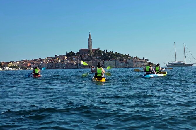 Kayaking and snorkeling trip,free drinks on the island and photo - Relaxing on Secluded Beaches Only Accessible by Kayak