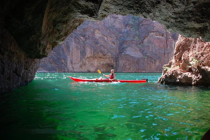 Kayaking Day Trip on the Colorado River from Las Vegas - The Picnic Lunch on the Sandy Beach