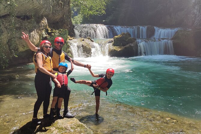 Kayaking Mreznica Waterfalls close to Plitvice Lakes - Key Points