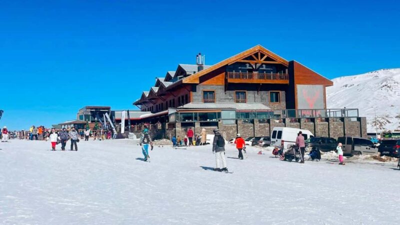 Kayseri: Erciyes Ski Tour with Equipment & Optional Trainer - Exploring the Slopes: Suitable for All Levels