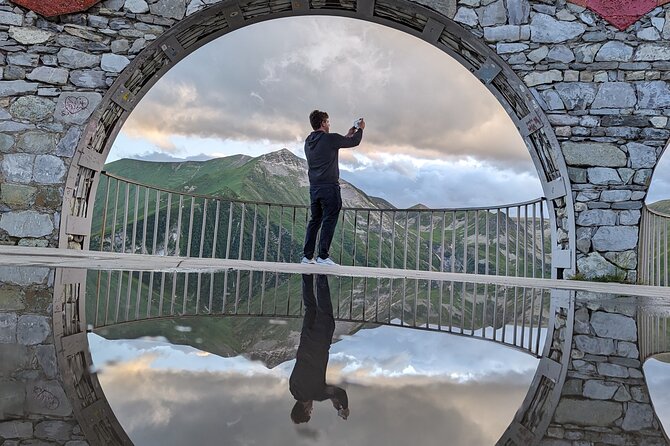 Kazbegi full day private tour + LUNCH - Key Points